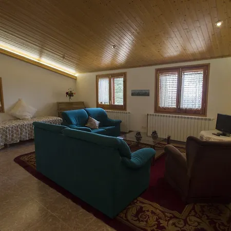 Villa Llucanes Perafita
